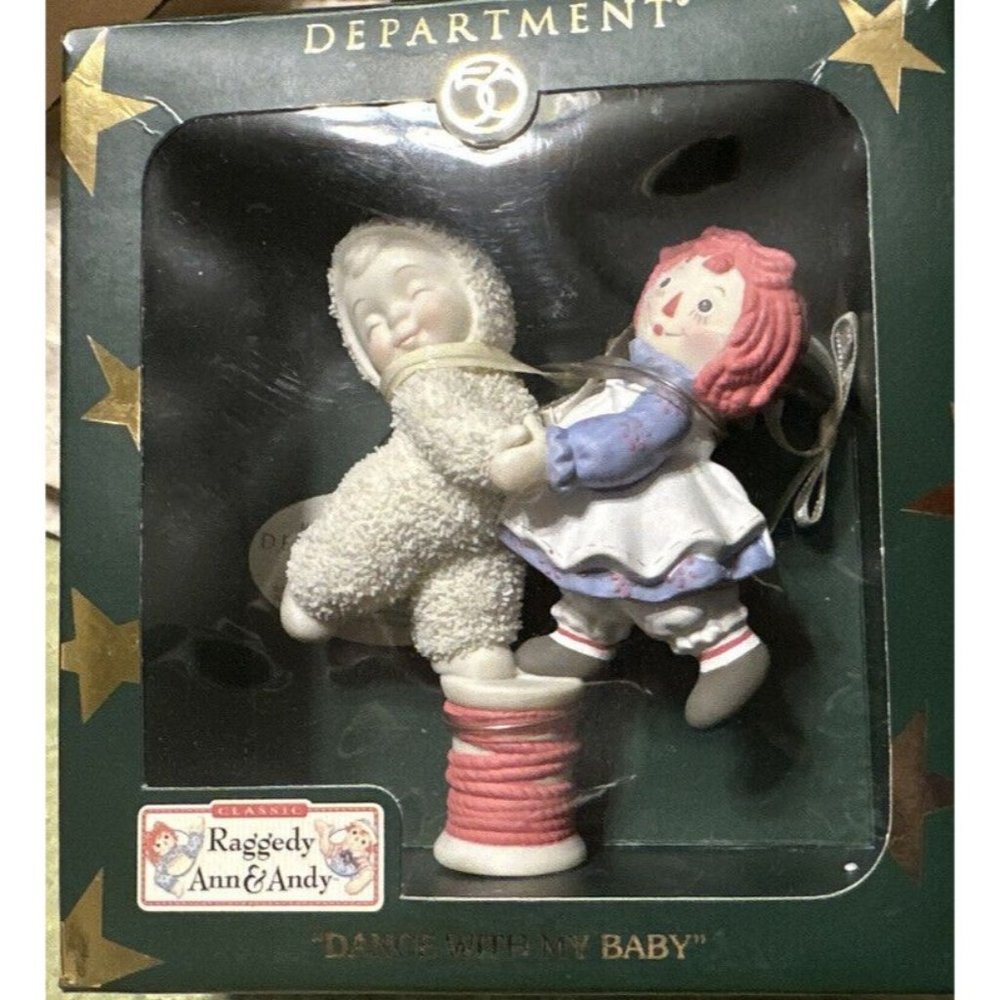 Snowbabies Vtg Raggedy Ann & Andy Dance with my Baby Ornament Figurine Happy